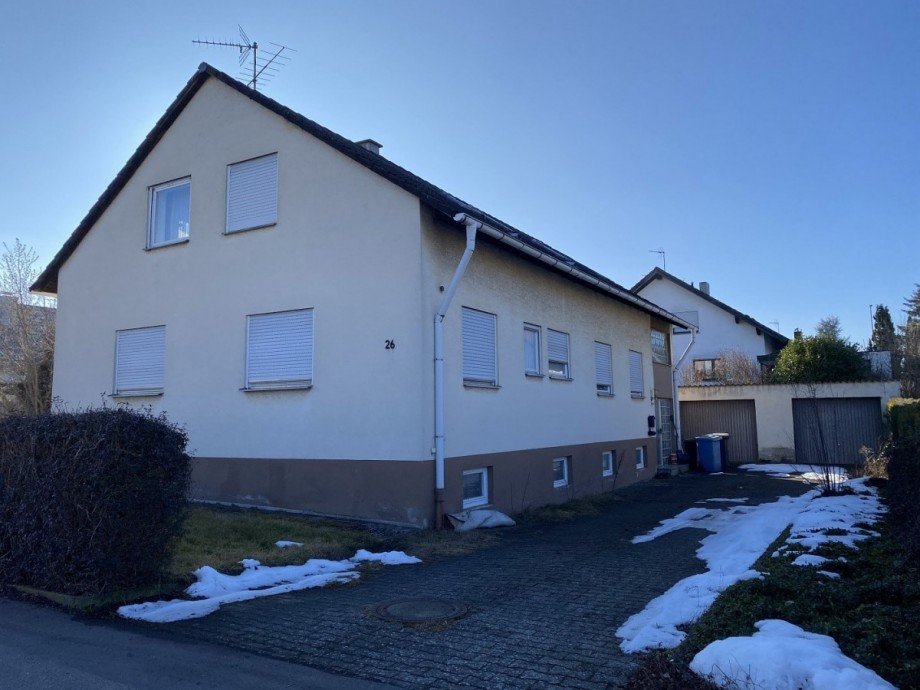 Nordostansicht Zweifamilienhaus Neuhausen