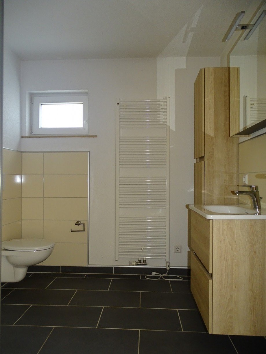 Badezimmer Einliegerwohnung Einfamilienhaus Bad D�rrheim