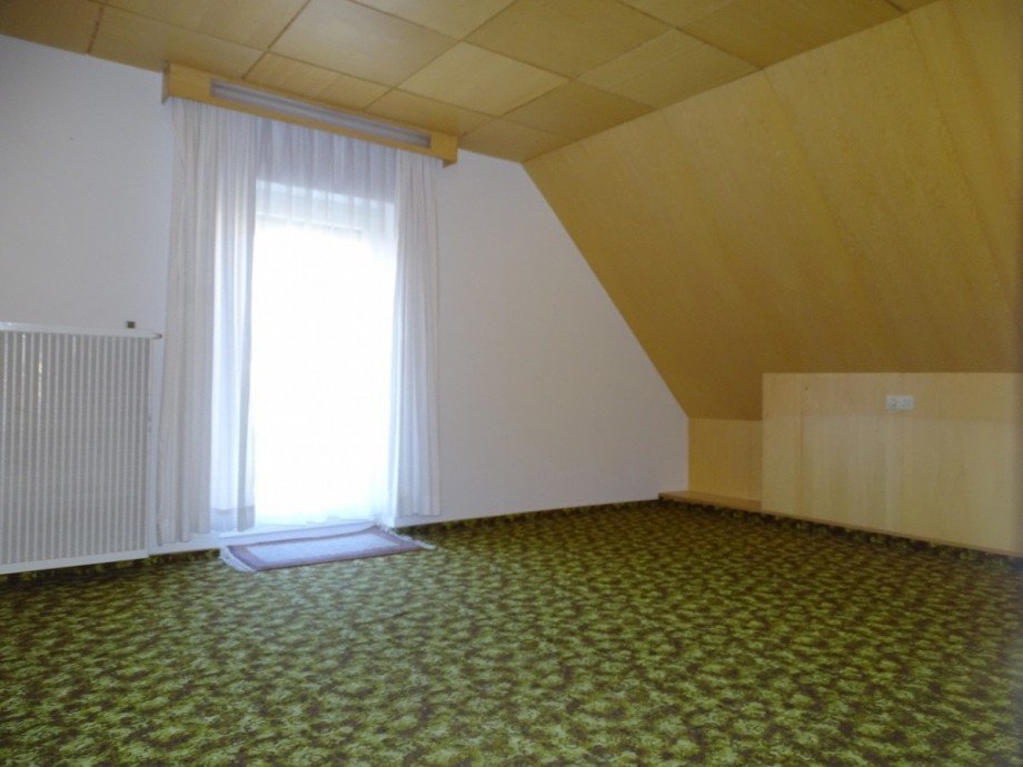 Zimmer 1 OG Einfamilienhaus Tuningen