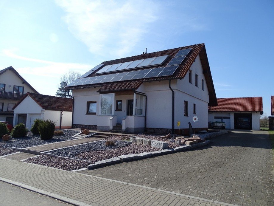 Frontansicht Einfamilienhaus Bad D�rrheim