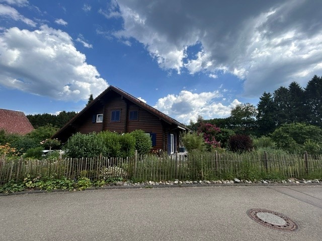 Stra�enansicht Einfamilienhaus Krauchenwies