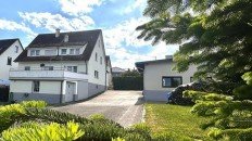 Hauptbild Neuhausen TO - 2 Familien-Haus - XXL Garagen - Gro�es Grundst�ck