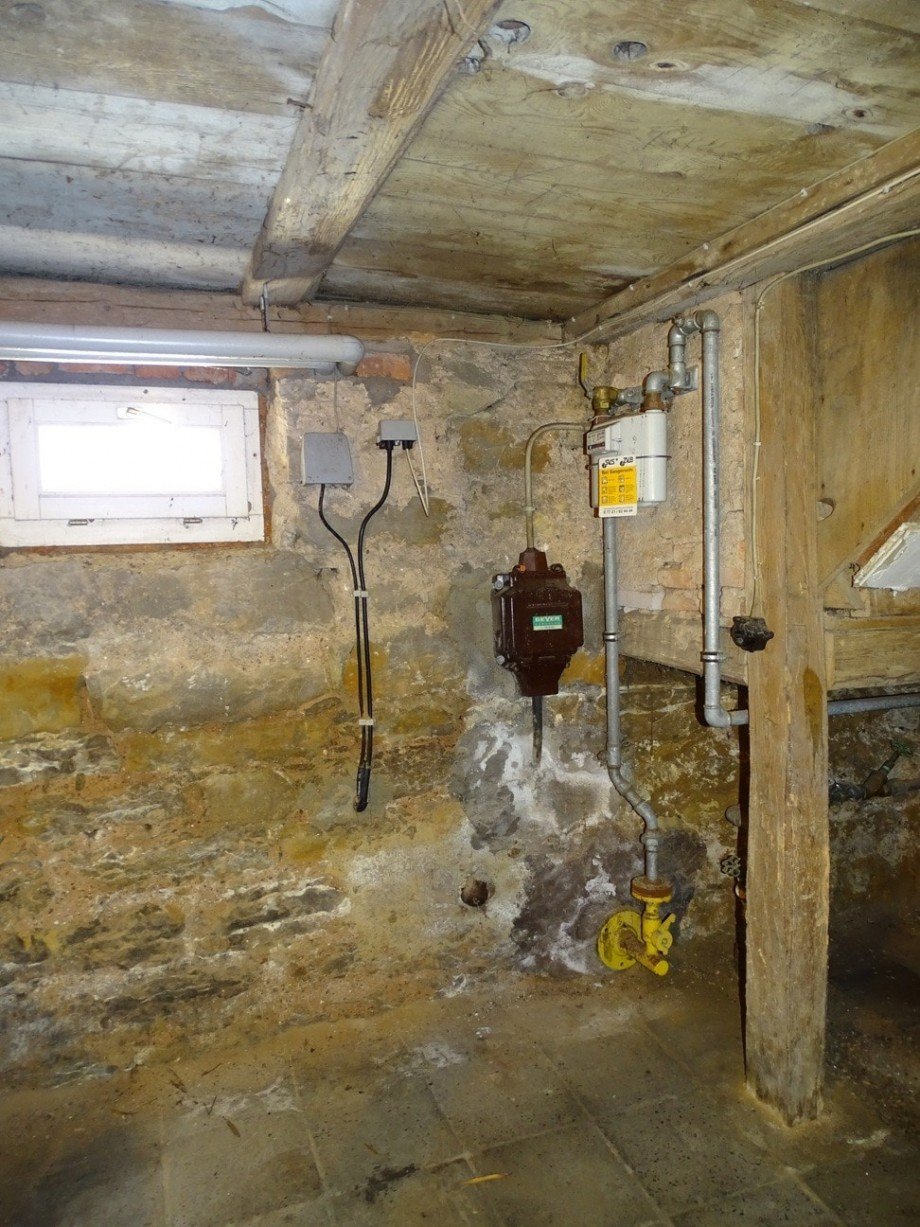 Versorgungsanschl�sse im Keller Einfamilienhaus Villingen-Schwenningen