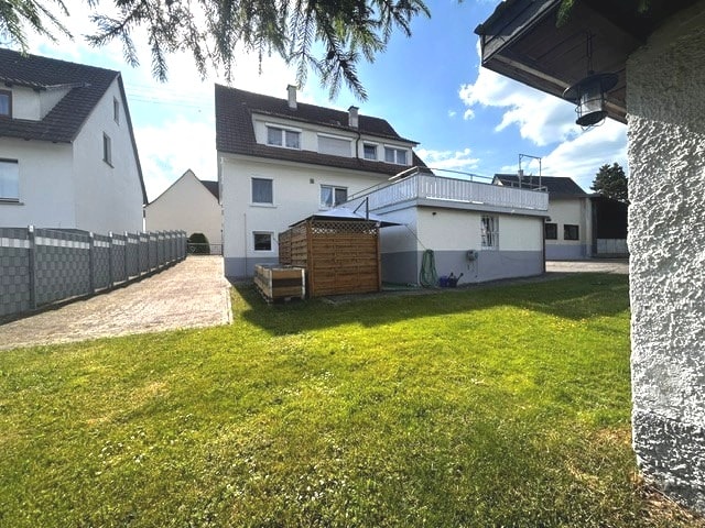 Viel Platz Zweifamilienhaus Neuhausen