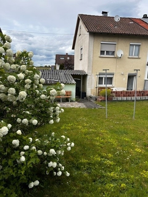 Garten Doppelhaush�lfte Me�kirch