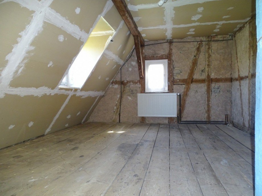 Zum Ausbau vorbereitetes Dachzimmer Einfamilienhaus Villingen-Schwenningen
