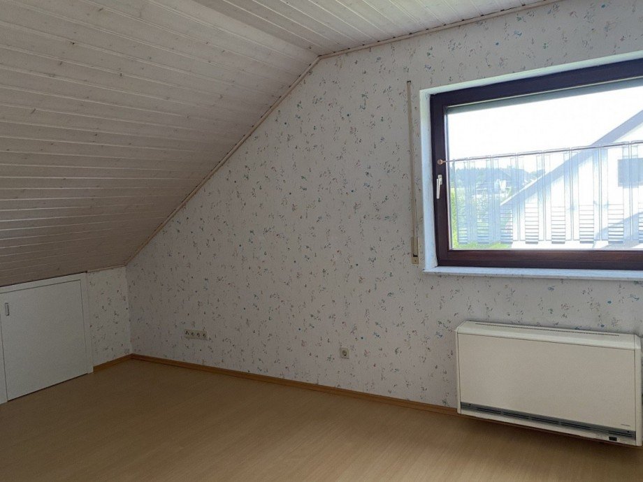 Zimmer 3 DG Einfamilienhaus Mahlstetten