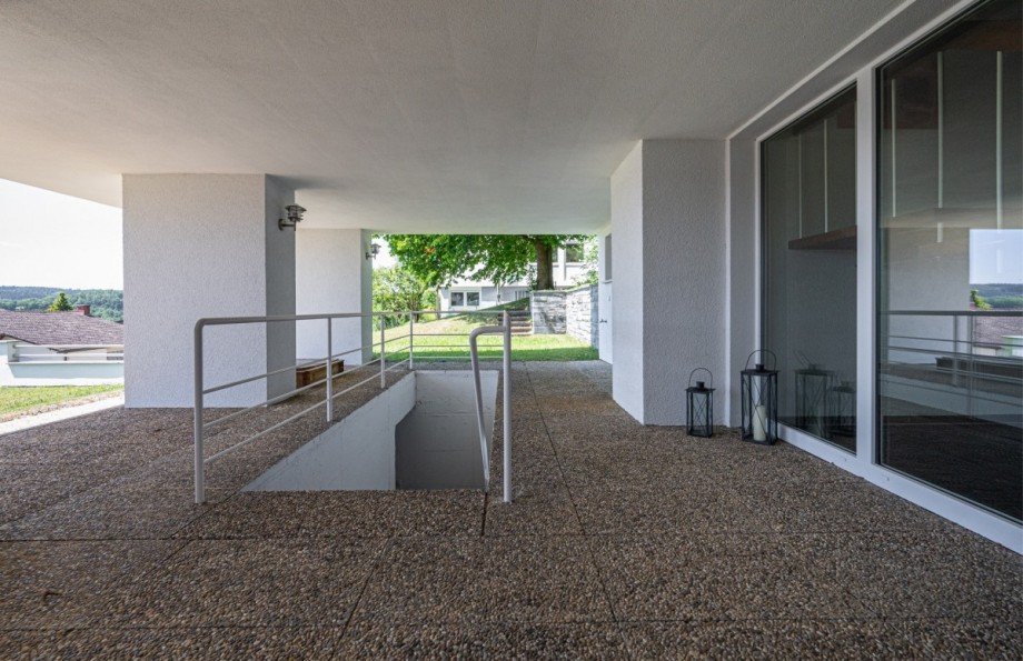 Zugang direkt vom Carport Einfamilienhaus Tuttlingen