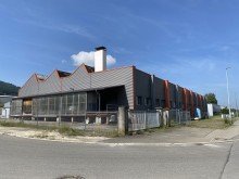 Ansicht Gewerbehalle mit Verwaltungsgeb�ude in 78549 Spaichingen