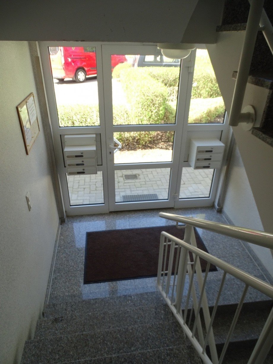 Treppenhaus Erdgeschosswohnung Tuningen