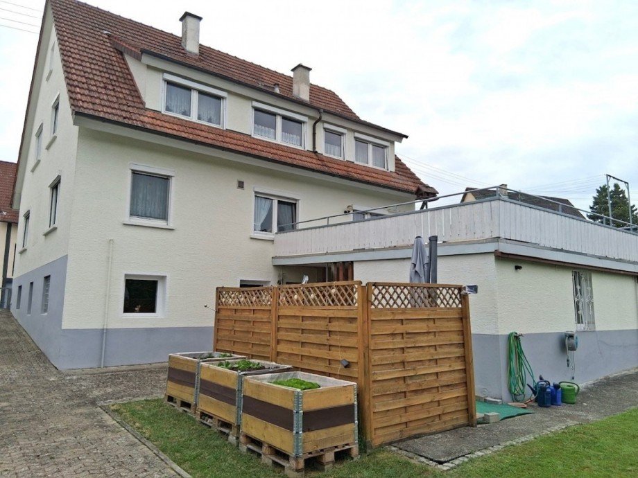 Hochbeete Zweifamilienhaus Neuhausen