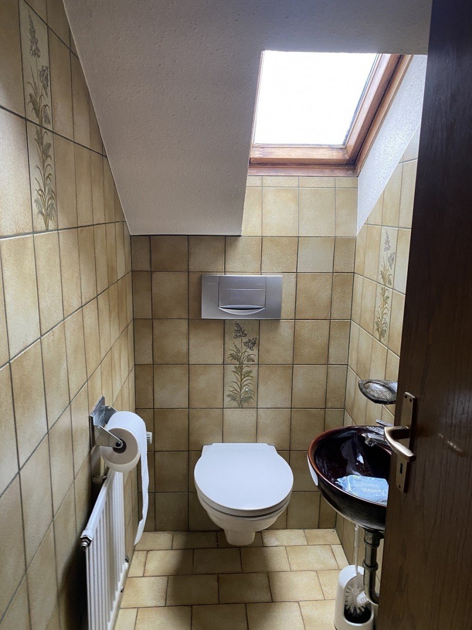 WC DG Zweifamilienhaus Neuhausen