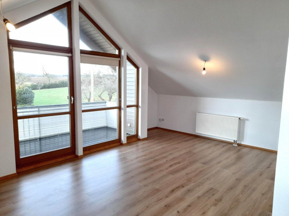 Wohnen OG Mehrfamilienhaus Me�kirch