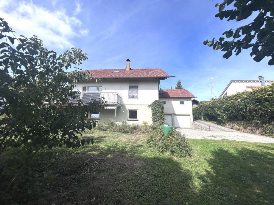 R�ckansicht Mehrfamilienhaus Me�kirch