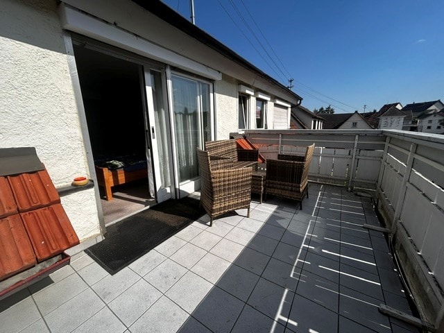Balkon OG Zweifamilienhaus Neuhausen