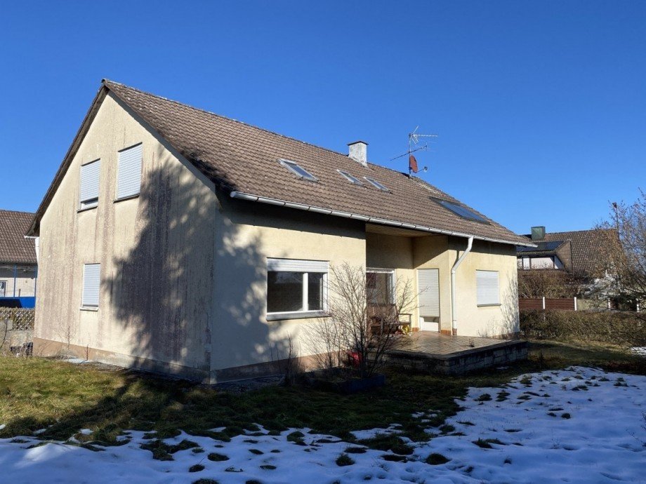 S�dwestansicht Zweifamilienhaus Neuhausen