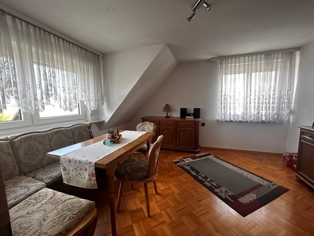 Zimmer OG Zweifamilienhaus Neuhausen