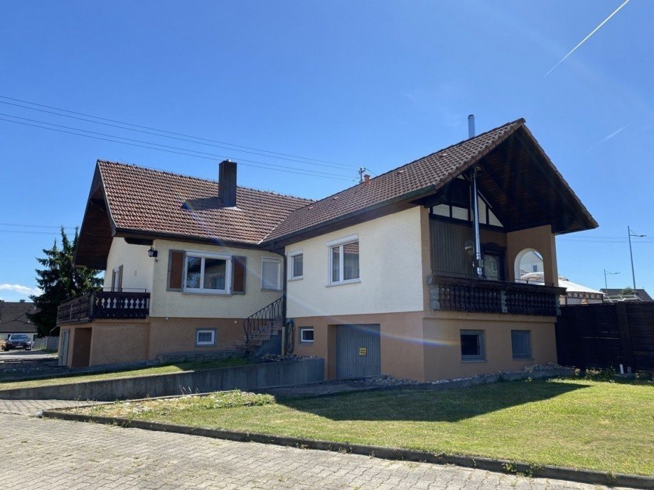 Nordostansicht Doppelhaush�lfte Neuhausen